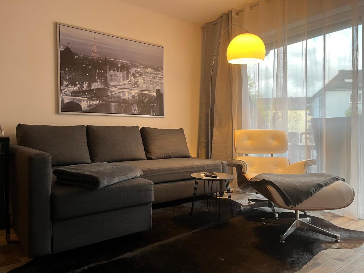 Living At Saarpartments -Adultsonly- 2 Bedrooms, Kitchen - Business & Holiday Apartments For Long- And Short Term Stay, 3 Min To Train Station, Secure E-Bike Parking! Saarbruecken Ngoại thất bức ảnh